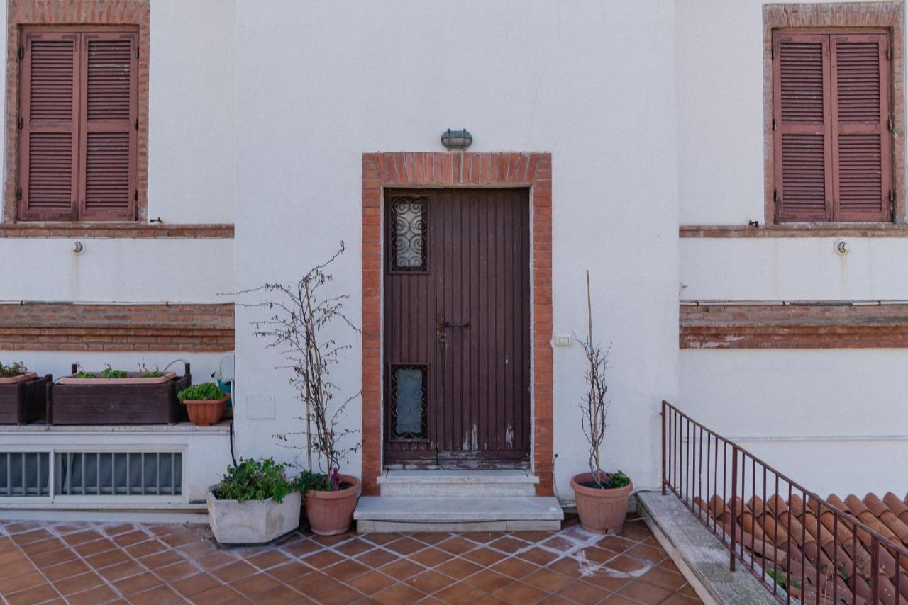 Be Your Home - Appartamento 4 Camere Sul Mare Scesa Al Mare Privata Santa Marinella Eksteriør bilde