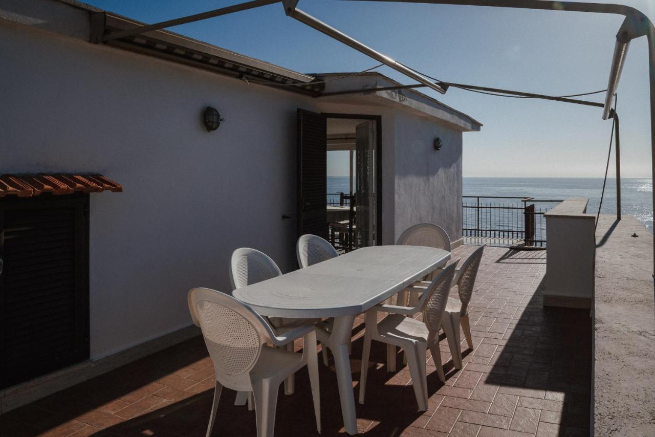 Be Your Home - Appartamento 4 Camere Sul Mare Scesa Al Mare Privata Santa Marinella Eksteriør bilde